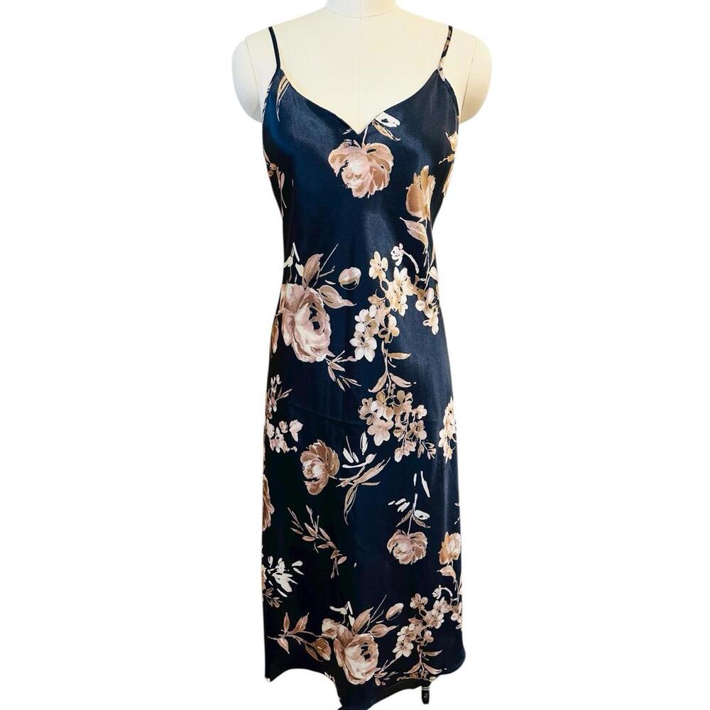 Jones New York Long Nightgown Floral black Tan Ivory Satin V Neck sz L EUC!